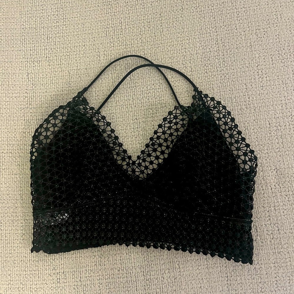 Free People black crop top size small